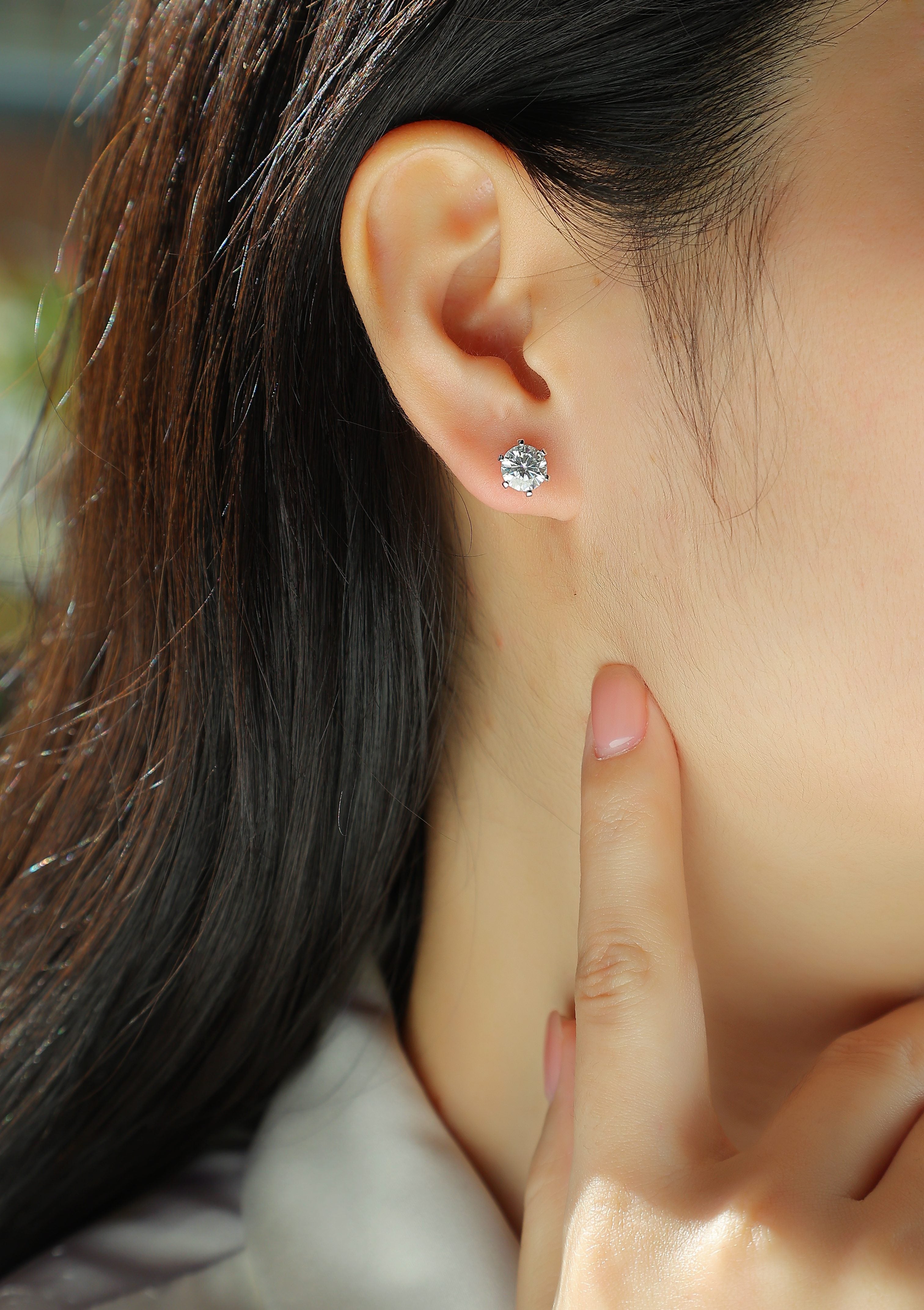 S925 Platinum 1-Carat Moissanite Studs