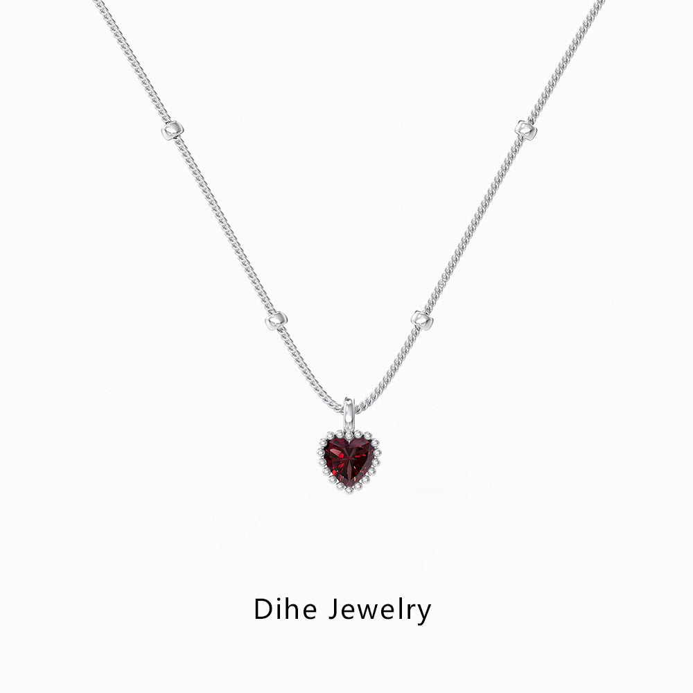 Exquisite Silver Heart Pendant Necklace