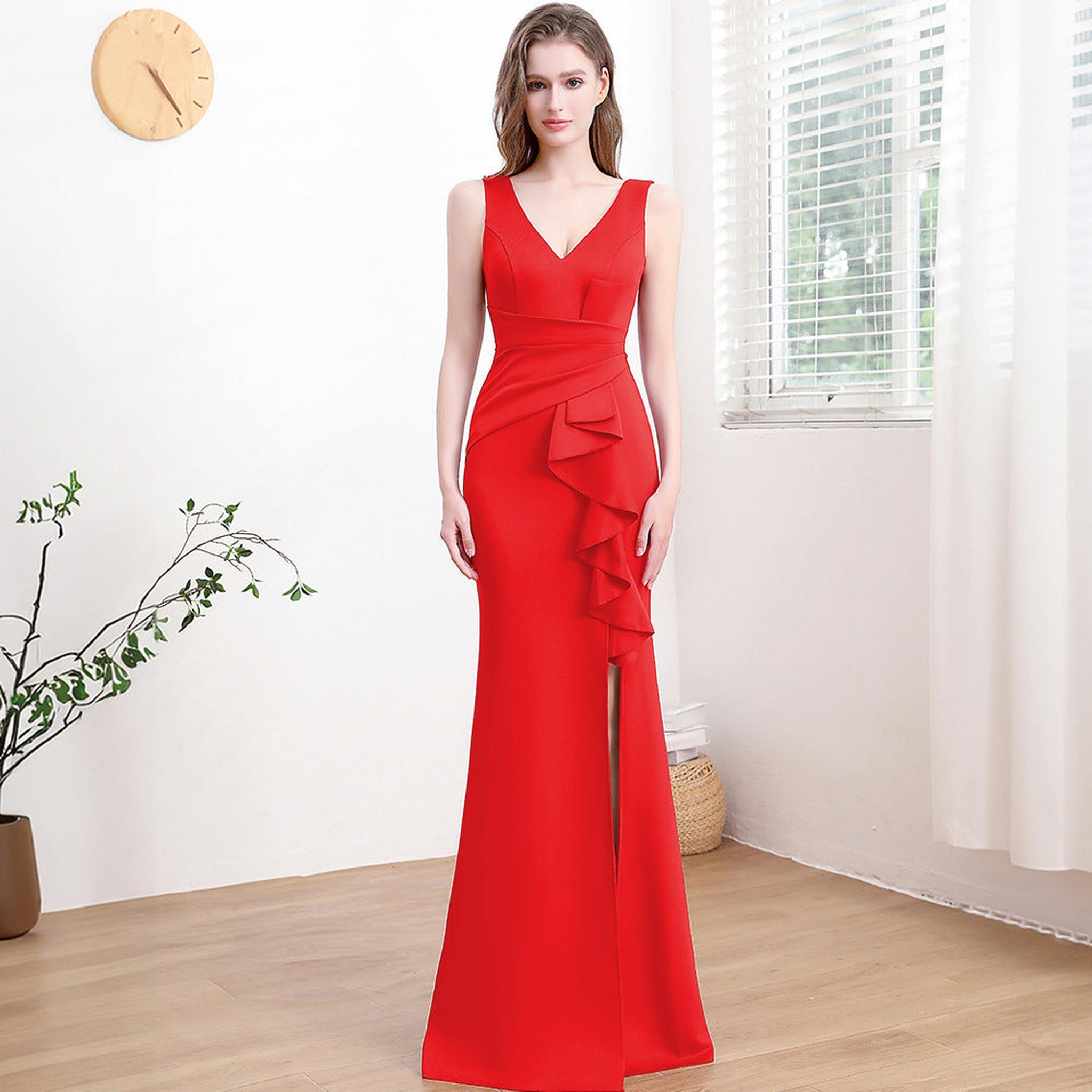Horizon Essentials | Elegant Light Luxury Evening Gown