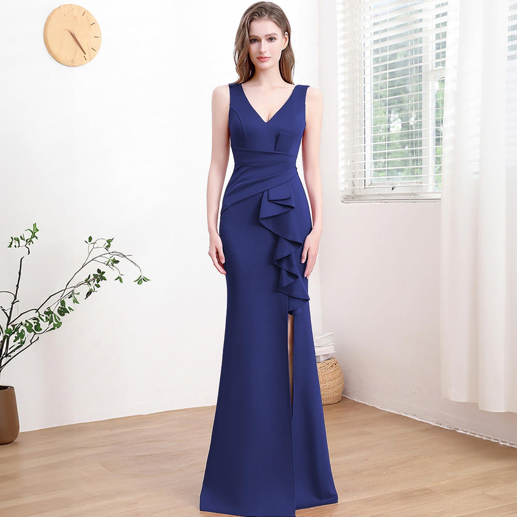 Horizon Essentials | Elegant Light Luxury Evening Gown