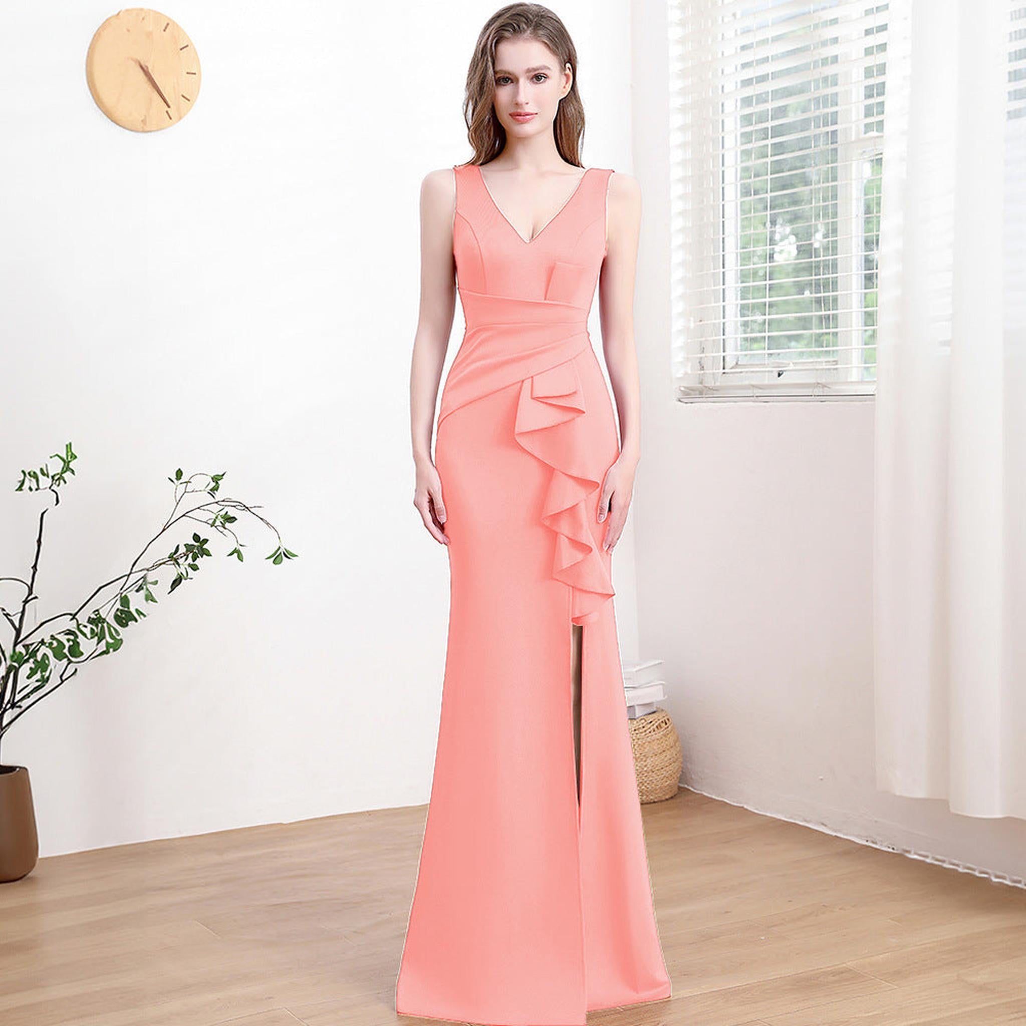 Horizon Essentials | Elegant Light Luxury Evening Gown