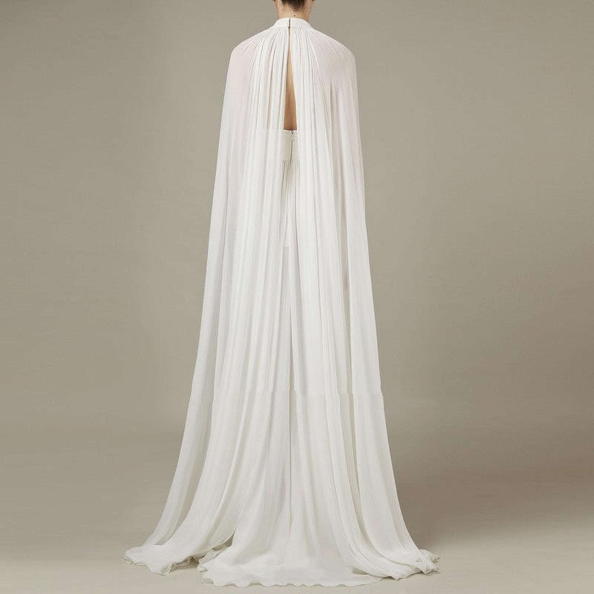 Horizon Essentials | Elegant Temperament Red Carpet Gown