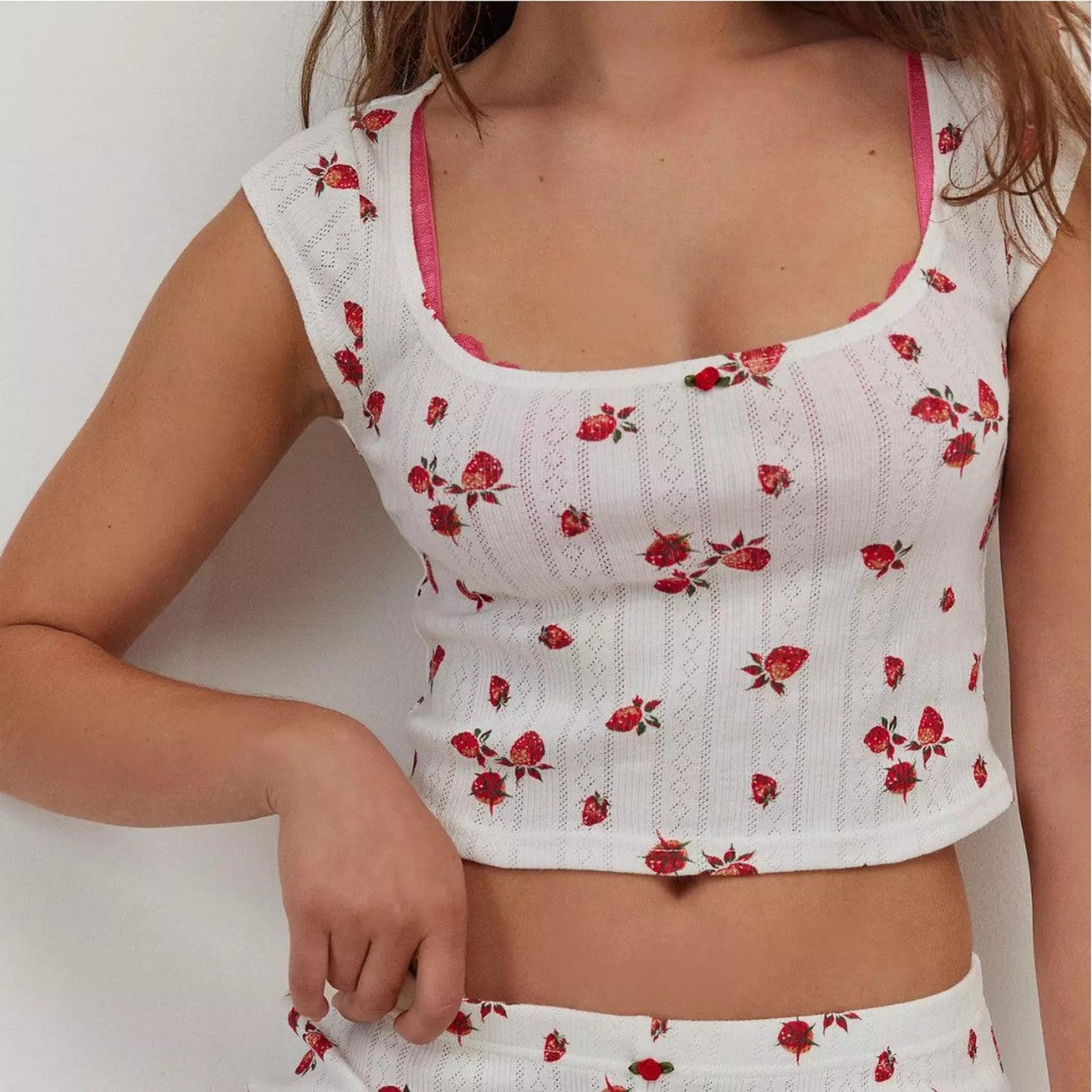 Horizon Essentials | Knitted Jacquard Strawberry Print Set