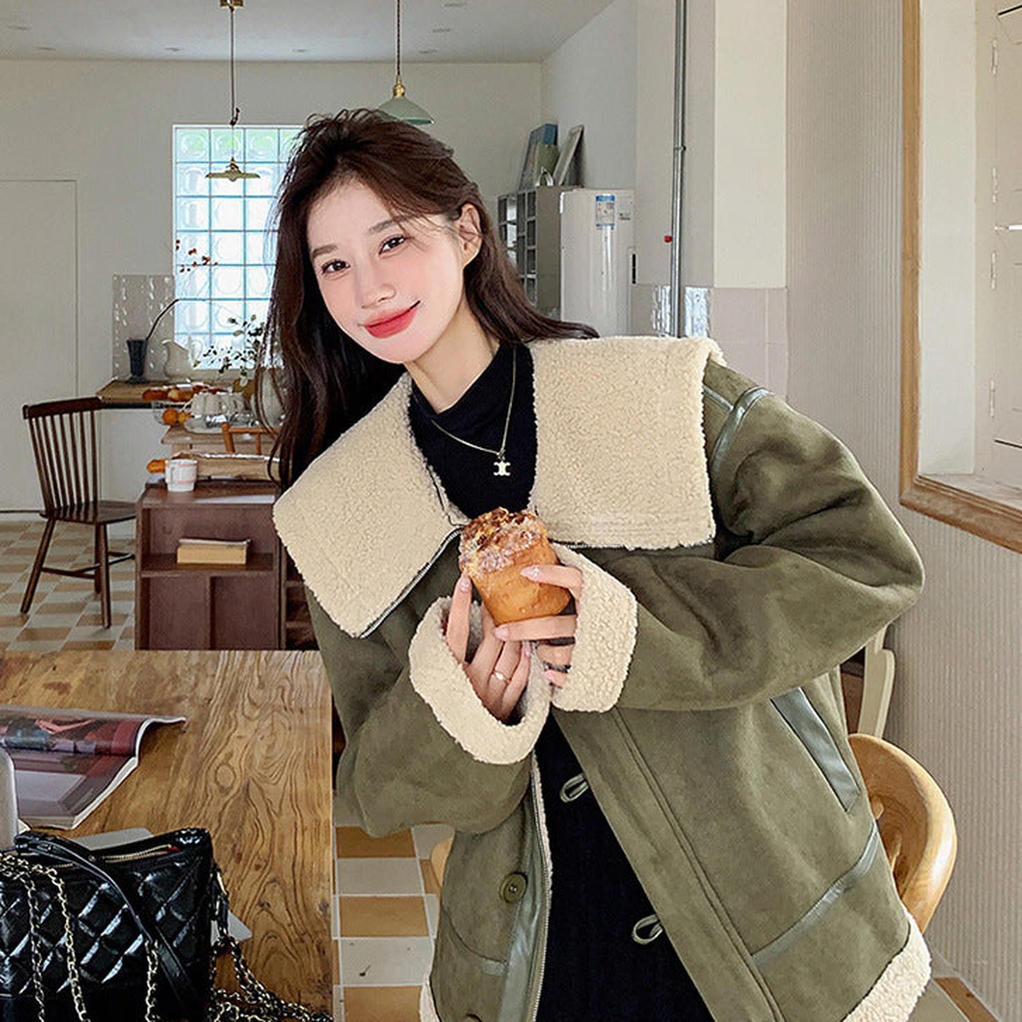 Horizon Essentials | Retro Green Suede Korean Coat