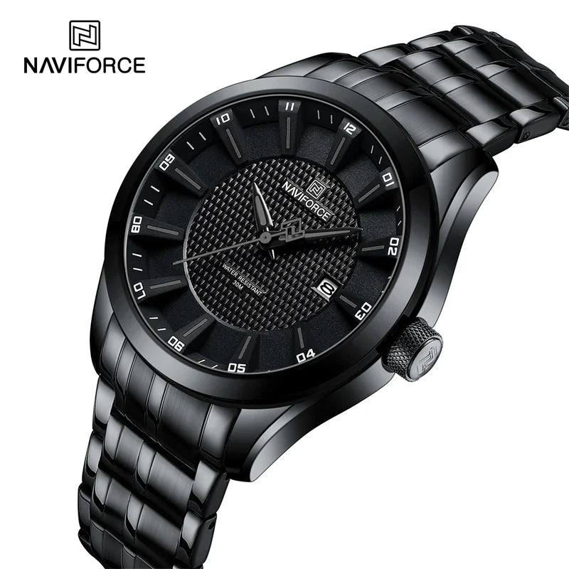 Men's Waterproof Quartz Watch With Stainless Steel Band
