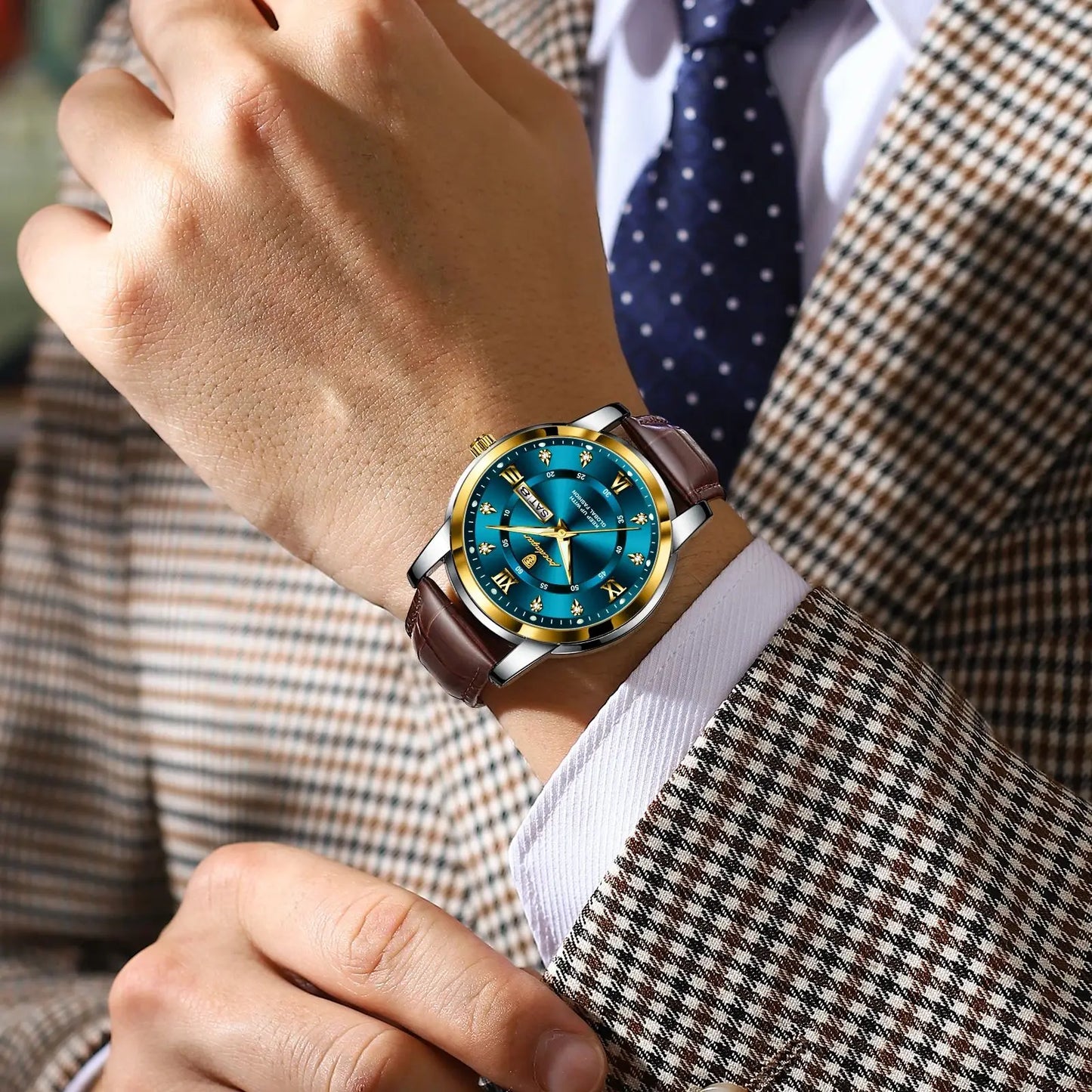 Men’s Leather Quartz Watch With Date & Week Display