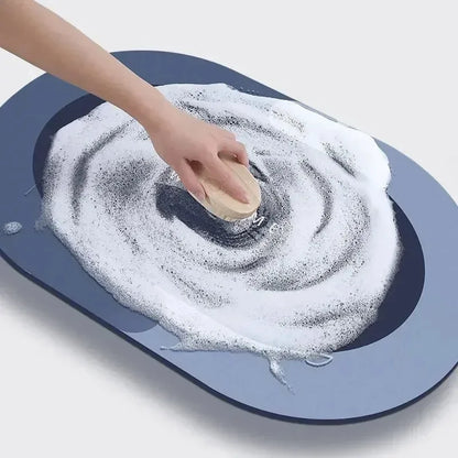 Absorbent Coral Velvet Bath Mat – Soft, Fast-Drying Comfort