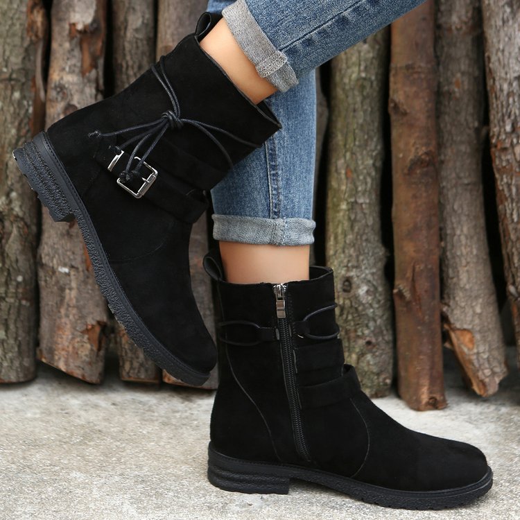 Retro Buckle Round Toe Boots