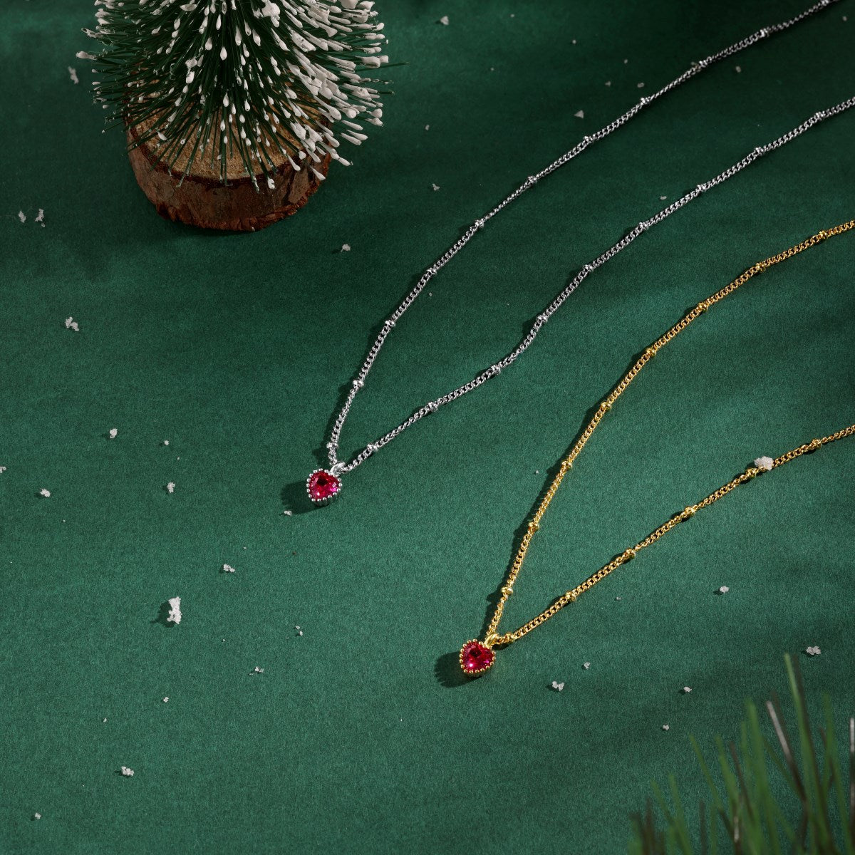 Exquisite Silver Heart Pendant Necklace